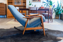 Load image into Gallery viewer, Vintage Folk Ohlsson Lounge Chair