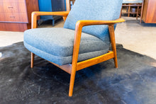 Load image into Gallery viewer, Vintage Folk Ohlsson Lounge Chair