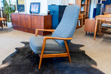 Load image into Gallery viewer, Vintage Folk Ohlsson Lounge Chair