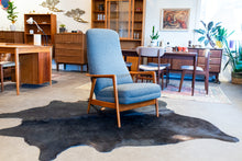 Load image into Gallery viewer, Vintage Folk Ohlsson Lounge Chair