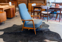 Load image into Gallery viewer, Vintage Folk Ohlsson Lounge Chair