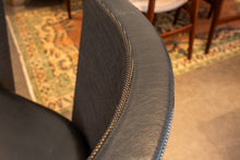 Load image into Gallery viewer, Vintage Bang & Olufsen EJ-800 Rotor Sofa