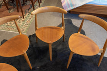 Load image into Gallery viewer, Hans Wegner For Fritz Hansen FH4103 "Heart" chairs