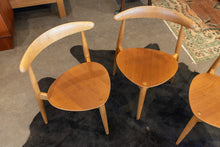 Load image into Gallery viewer, Hans Wegner For Fritz Hansen FH4103 "Heart" chairs