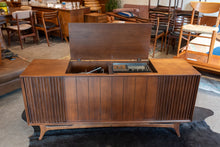 Load image into Gallery viewer, Vintage Fleetwood Stereo Cabinet