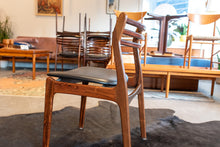 Load image into Gallery viewer, Vintage Round Gudme Rosewood Dining Table with two Leaves and Six Rosewood Chairs