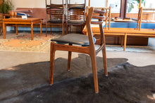 Load image into Gallery viewer, Vintage Round Gudme Rosewood Dining Table with two Leaves and Six Rosewood Chairs