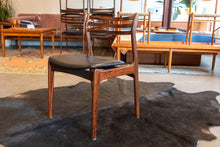 Load image into Gallery viewer, Vintage Round Gudme Rosewood Dining Table with two Leaves and Six Rosewood Chairs