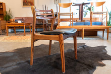 Load image into Gallery viewer, Vintage Round Gudme Rosewood Dining Table with two Leaves and Six Rosewood Chairs