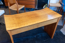 Load image into Gallery viewer, Curved Wooden Desk