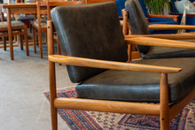 Load image into Gallery viewer, Vintage Teak Arne Vodder Lounge Chair Pair in Brown Leather