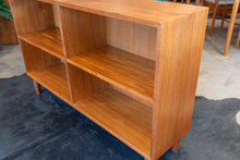 Load image into Gallery viewer, Vintage Teak Bookshelf / Display Cabinet