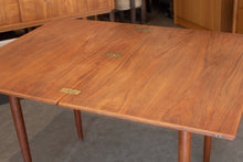 Load image into Gallery viewer, Vintage Børge Mogensen Flip Top Table