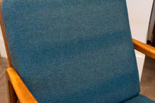 Load image into Gallery viewer, Vintage FD-109 Ole Wanscher for France & Daverkosen Lounge Chair