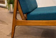Load image into Gallery viewer, Vintage FD-109 Ole Wanscher for France & Daverkosen Lounge Chair