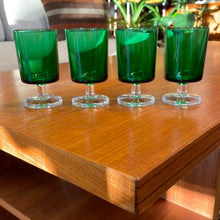Load image into Gallery viewer, 1970s Luminarc Cavalier Wine Glasses in Green - set of four
