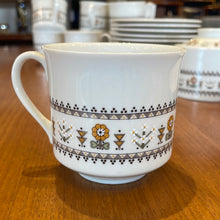 Load image into Gallery viewer, Royal Doulton Kimberly China Set - 26 Piece