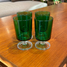 Load image into Gallery viewer, 1970s Luminarc Cavalier Wine Glasses in Green - set of four

