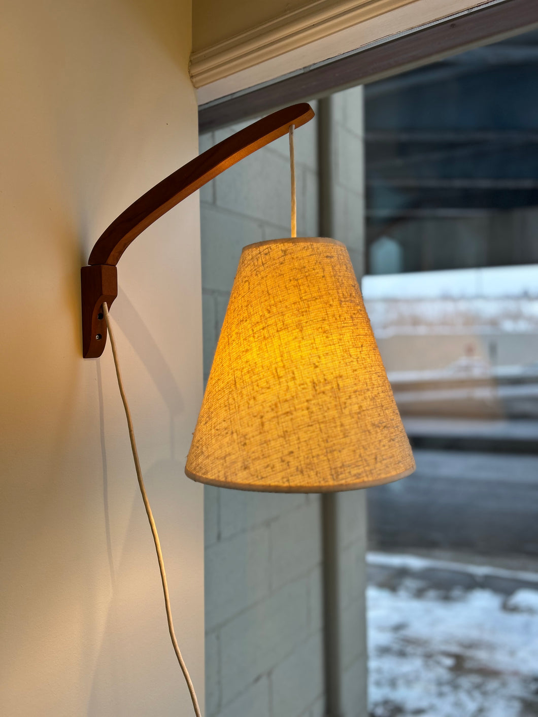 Vintage Hanging Wall Lamp