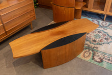 Load image into Gallery viewer, Vintage RS Associates Coffee Table
