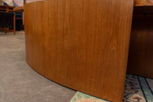 Load image into Gallery viewer, Vintage RS Associates Coffee Table
