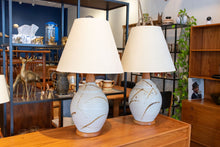 Load image into Gallery viewer, Vintage Ceramic Lamp Pair
