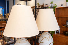 Load image into Gallery viewer, Vintage Ceramic Lamp Pair
