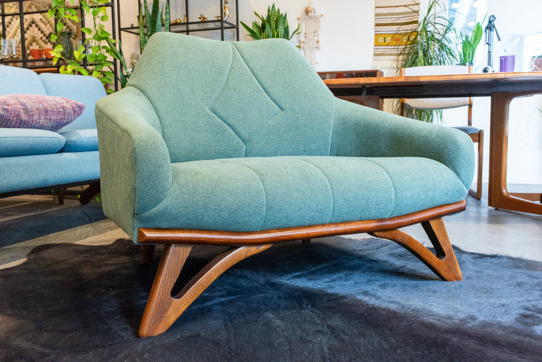 Fully Restored Gondola Style Lounge Chair