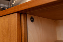 Load image into Gallery viewer, Vintage Teak Hundevad Sideboard/Hutch
