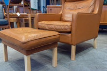 Load image into Gallery viewer, Vintage Leather Wingback Lounger with Ottoman
