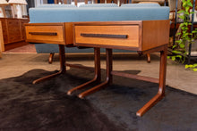 Load image into Gallery viewer, Pair of Vintage RS Associated Bedside Tables
