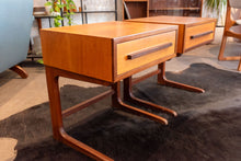 Load image into Gallery viewer, Pair of Vintage RS Associated Bedside Tables
