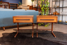 Load image into Gallery viewer, Pair of Vintage RS Associated Bedside Tables
