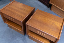 Load image into Gallery viewer, Pair of Vintage Teak Night Stands
