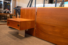 Load image into Gallery viewer, Teak Double Headboard with Floating Night Stands
