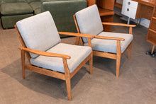 Load image into Gallery viewer, Mid Century Modern Sofa &amp; Two Chair Set
