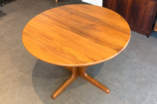 Load image into Gallery viewer, Round Vintage Teak Table
