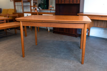 Load image into Gallery viewer, Vintage Extendable Teak Dining Table
