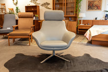 Load image into Gallery viewer, Coalesse Bob Lounge Chair
