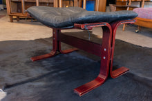 Load image into Gallery viewer, Vintage Siesta Chair Ottoman
