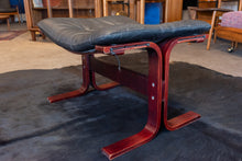 Load image into Gallery viewer, Vintage Siesta Chair Ottoman

