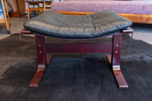 Load image into Gallery viewer, Vintage Siesta Chair Ottoman
