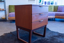 Load image into Gallery viewer, Vintage Europa Furniture End Table
