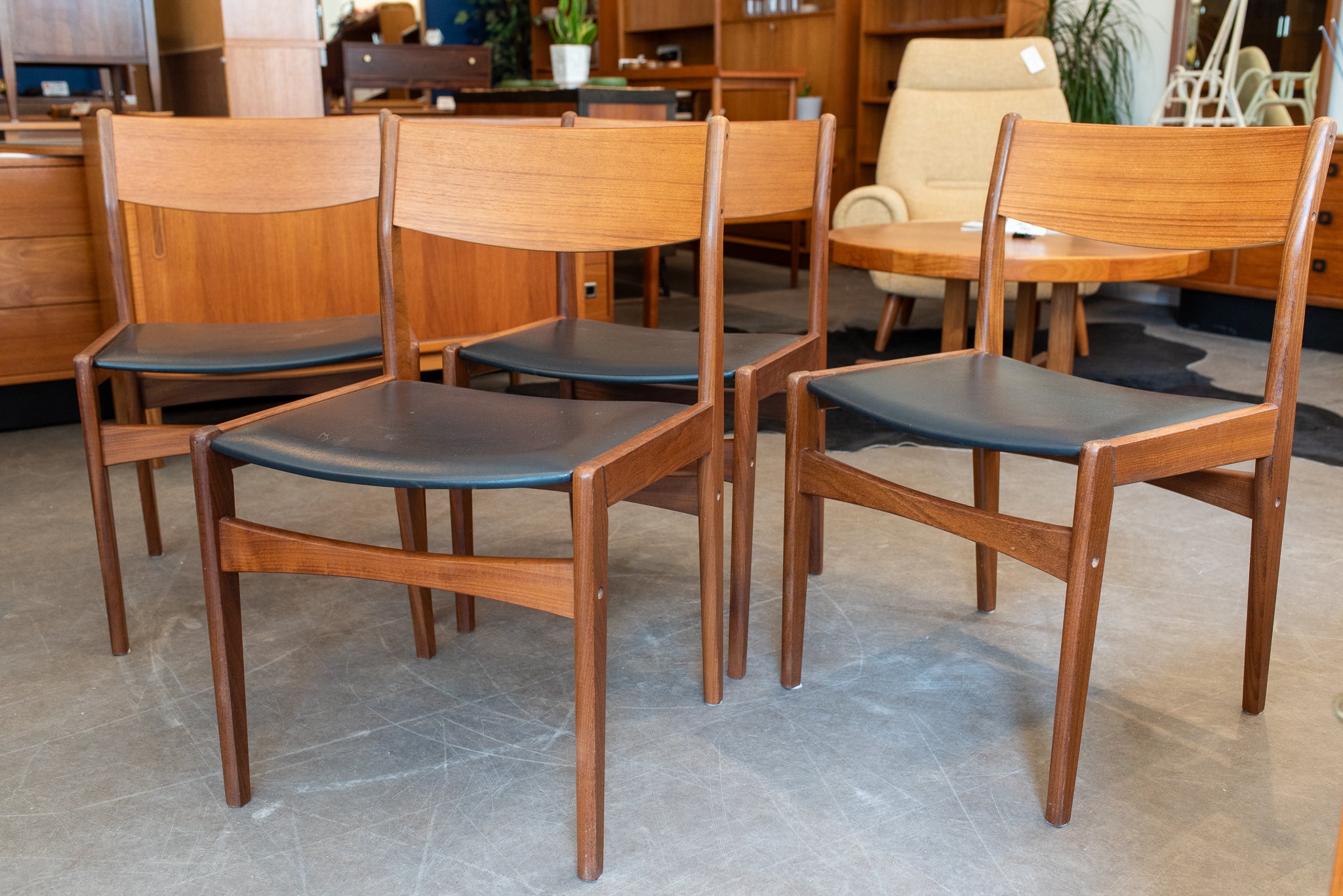 Vintage Danish Frem Rojle Dining Chairs Set of Four KOLLEKTION