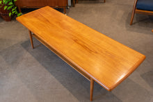 Load image into Gallery viewer, Vintage Teak Coffee Table with Lower Shelf
