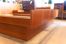 Load image into Gallery viewer, Vintage Teak Queen Platform Bed with Floating Night Stands
