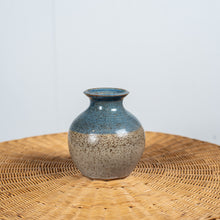 Load image into Gallery viewer, Vintage Studio Pottery Vase
