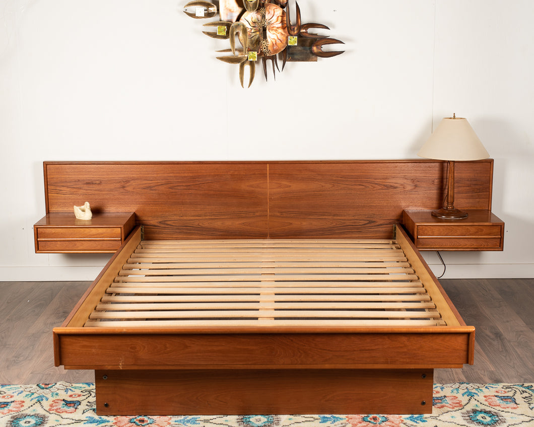 Vintage Canadian Teak Bed with Floating Night Stands