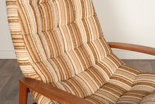Load image into Gallery viewer, R. Huber Scoop Chair in Original Condition
