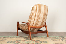 Load image into Gallery viewer, R. Huber Scoop Chair in Original Condition
